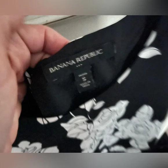 Banana Republic Black and White Floral Top