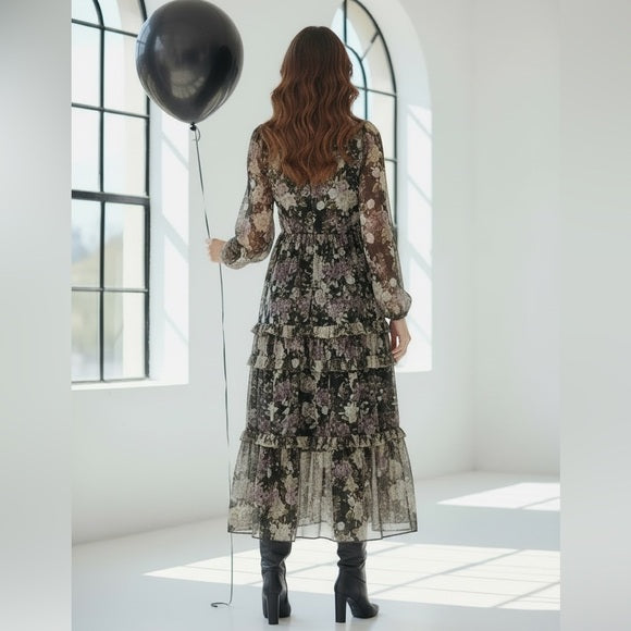 En Saison Elegant Black and Cream Floral Dress