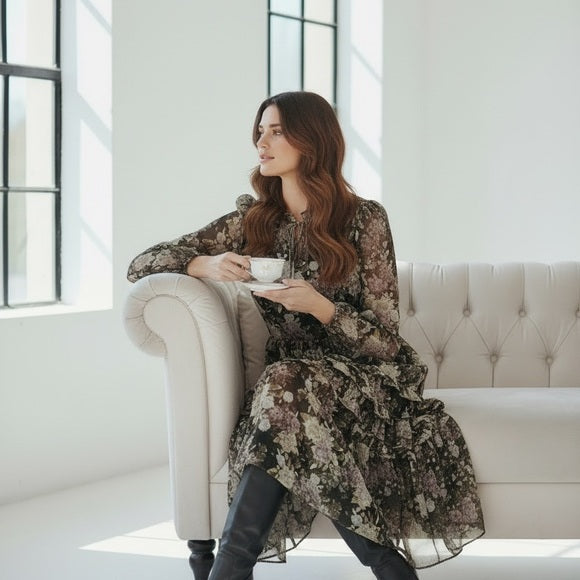 En Saison Elegant Black and Cream Floral Dress