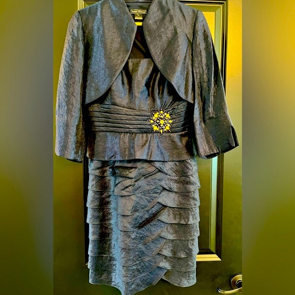 Jessica Howard Navy Ruched Sheath Dress 3/4 Sleeve