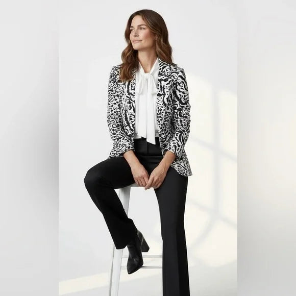 Liz Claiborne Black & White Patterned Blazer