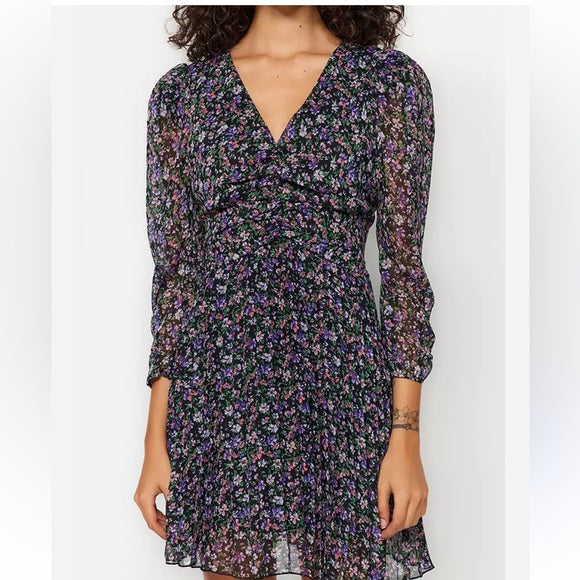 Multicolored Ruched V-Neck Long Sleeve Dress