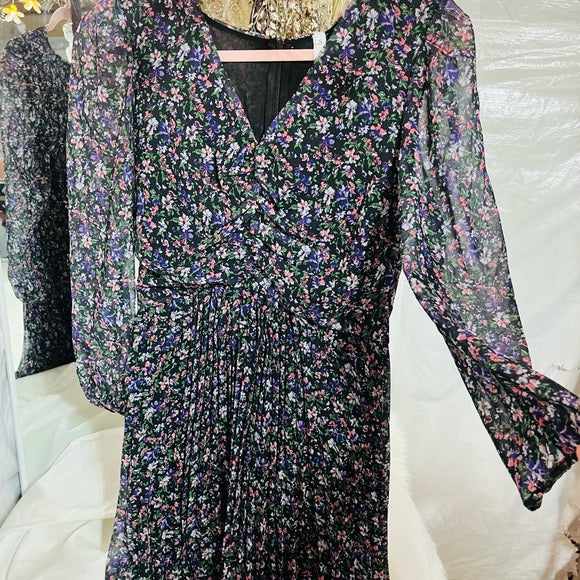 Multicolored Ruched V-Neck Long Sleeve Dress