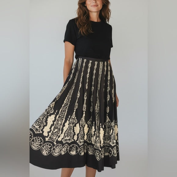 Chic Black and White Patterned A-Line Skirt