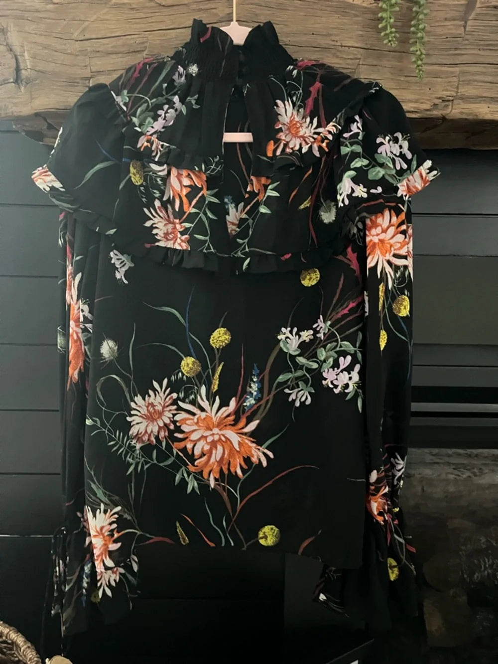H&M Black Floral Blouse with Gorgeous Ruffle Accents! Preloved!
