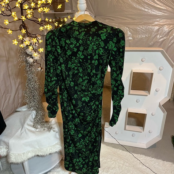 Who What Wear Black and Green Puff Sleeve Sheath Dress